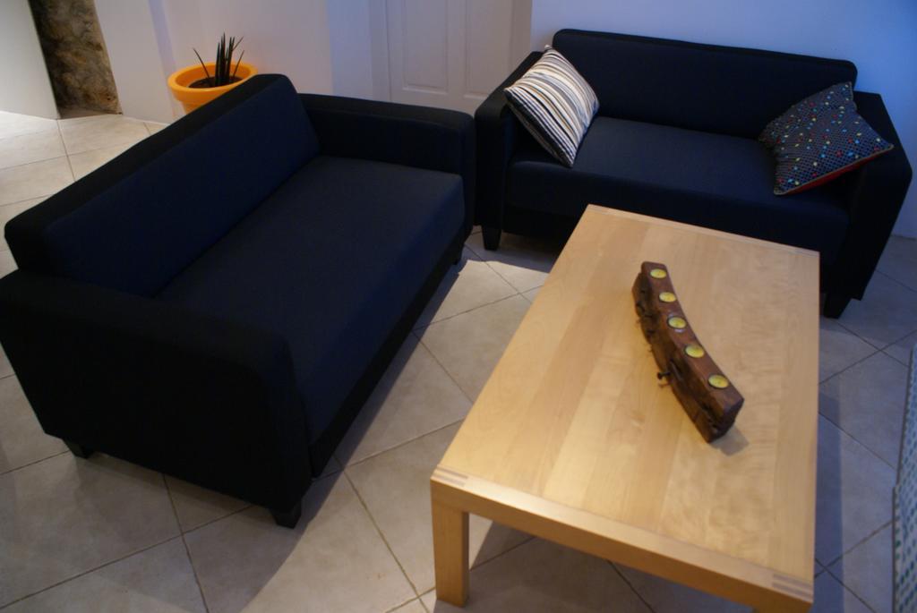 Auberge Gekko Ornaisons חדר תמונה