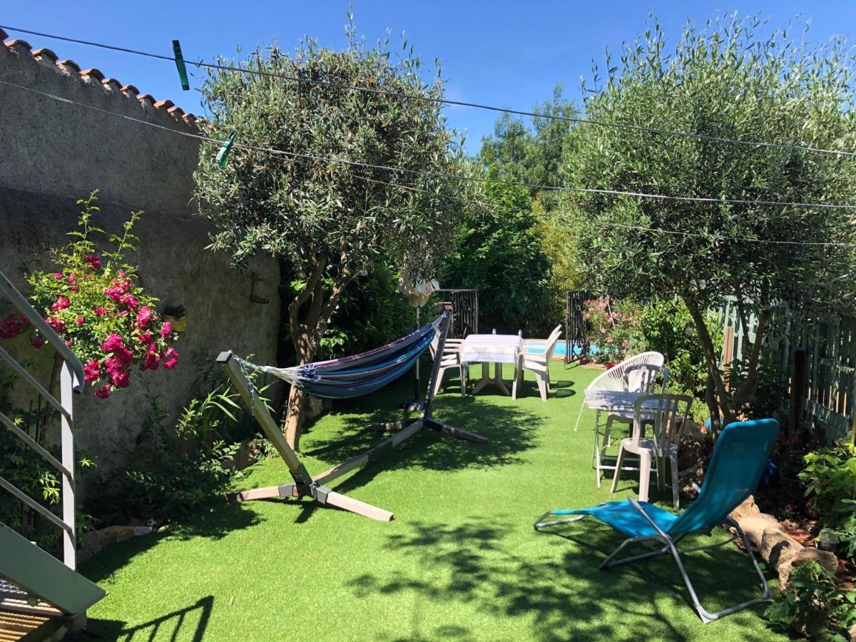 Auberge Gekko Ornaisons מראה חיצוני תמונה
